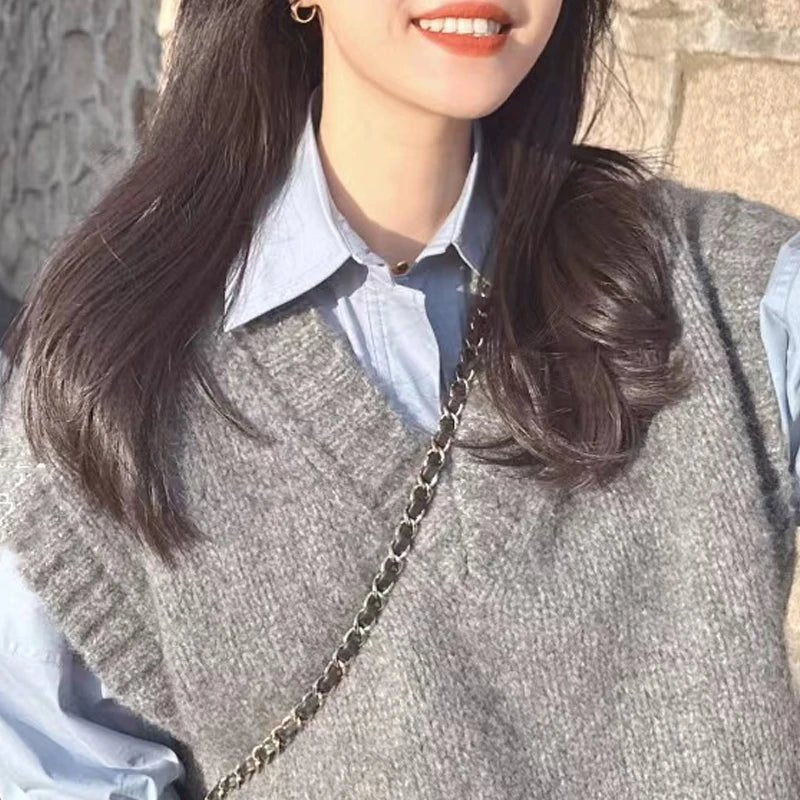 Cozy Chic: Sleeveless Knitted Vest for Every Occasion - LUCKY COLLECTION