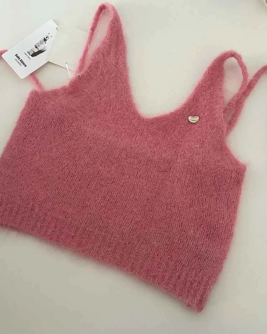 Faux Fur V-Neck Vest – Cozy Luxury for Every Outfit