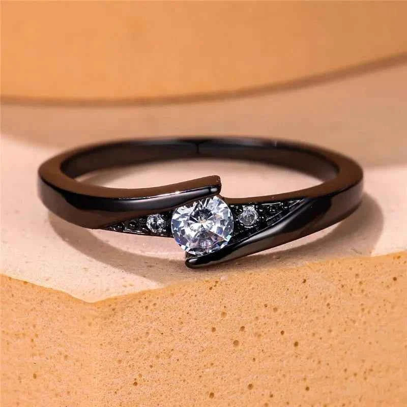 "Elegant Vintage Yellow Gold Zircon Engagement Ring – Timeless Wedding Jewelry for Women" - LUCKY COLLECTION