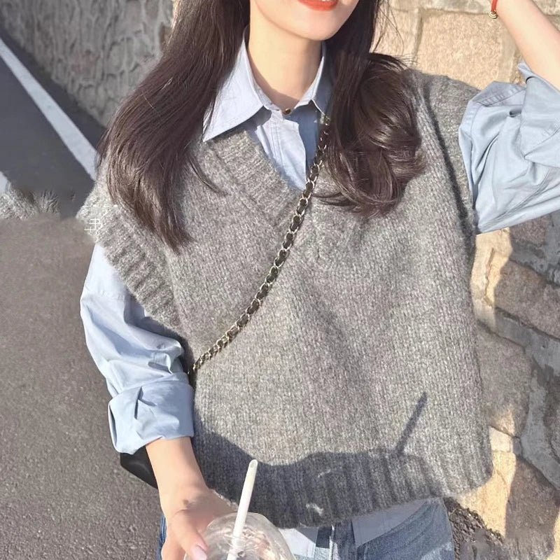 Cozy Chic: Sleeveless Knitted Vest for Every Occasion - LUCKY COLLECTION