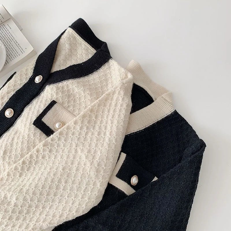 Loose - Fit Knit Sweater Cardigan – A Winter Staple - LUCKY COLLECTION