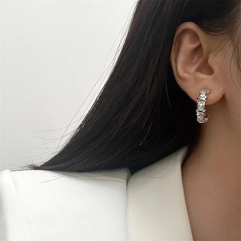 Vintage CC Design Stud Earrings – Elegant Korean Fashion Jewelry LUCKY COLLECTION 